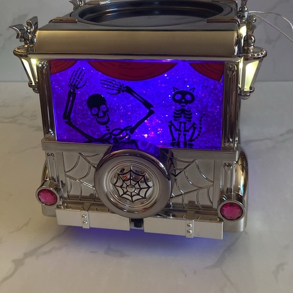 Bath & Body Works Hearse Halloween 2024 3 Wick Candle Holder Water Globe  Decor - Picture 7 of 9